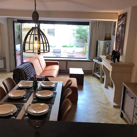 Gelegen Gezellig Met Groot Terras Ostend