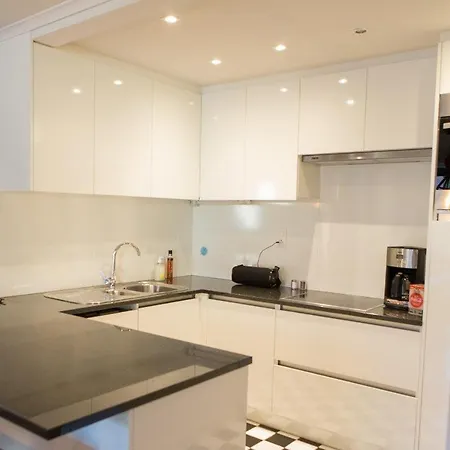 Gelegen Gezellig Met Groot Terras Apartamento *