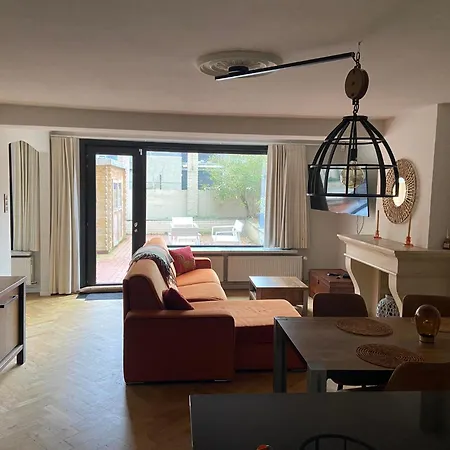 Gelegen Gezellig Met Groot Terras Apartamento