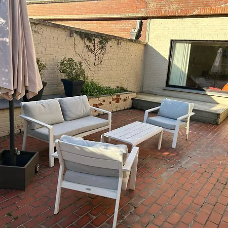 Gelegen Gezellig Met Groot Terras Οστένδη