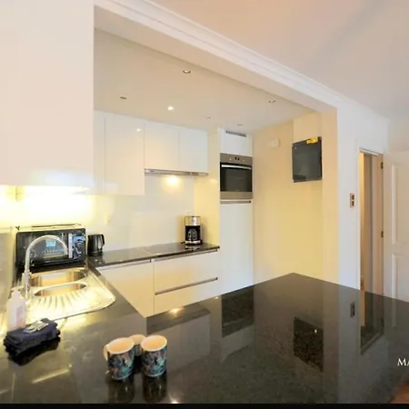 Appartement Gelegen Gezellig Met Groot Terras *