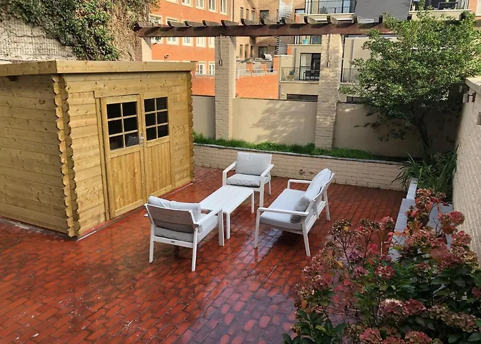 Gelegen Gezellig Met Groot Terras * Oostende