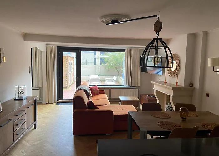 Gelegen Gezellig Met Groot Terras Lejlighed